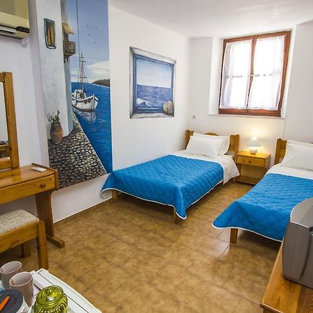 Symi Center Hotel ภายนอก รูปภาพ