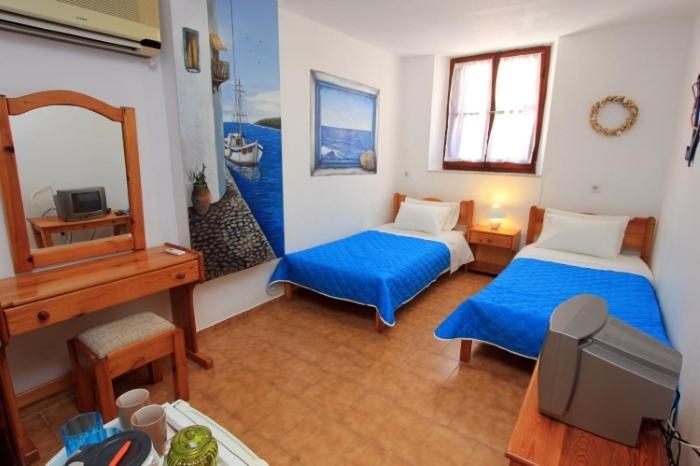 Symi Center Hotel ภายนอก รูปภาพ