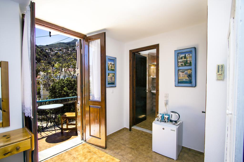 Symi Center Hotel ภายนอก รูปภาพ