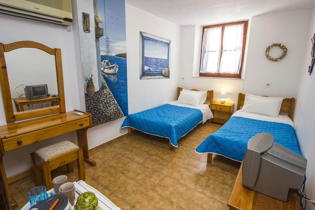 Symi Center Hotel ภายนอก รูปภาพ