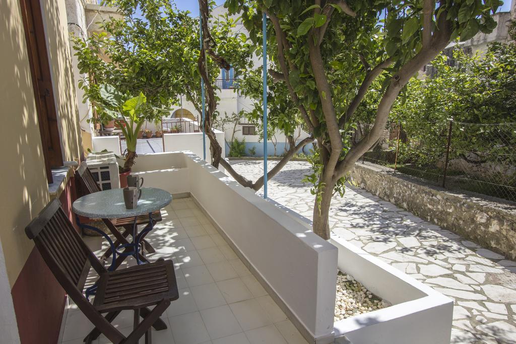 Symi Center Hotel ภายนอก รูปภาพ