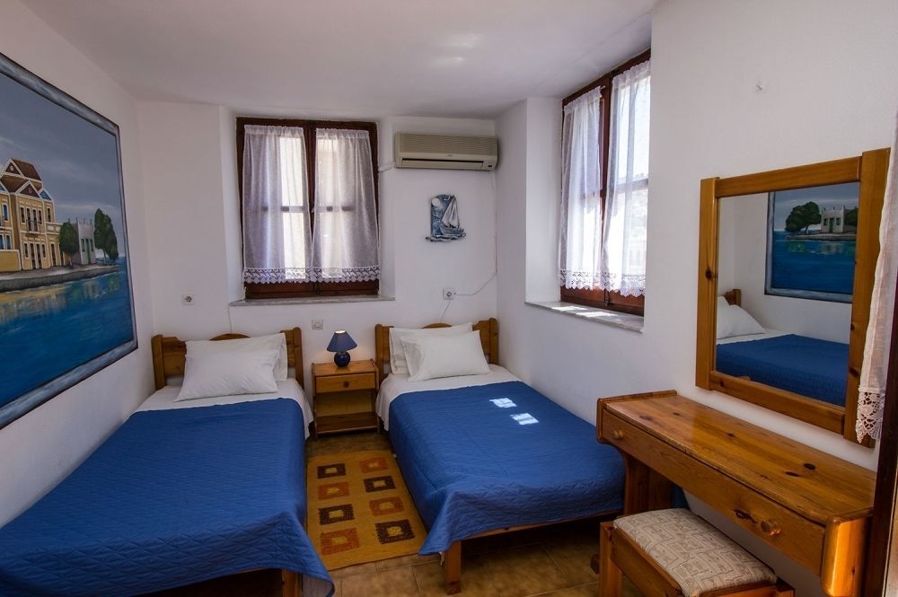 Symi Center Hotel ภายนอก รูปภาพ