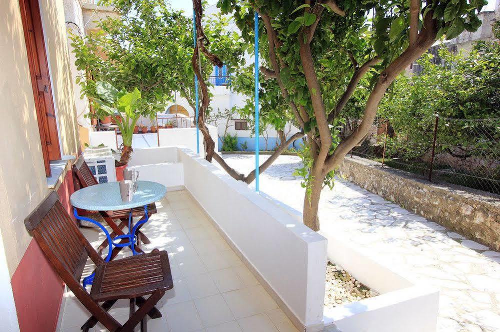 Symi Center Hotel ภายนอก รูปภาพ